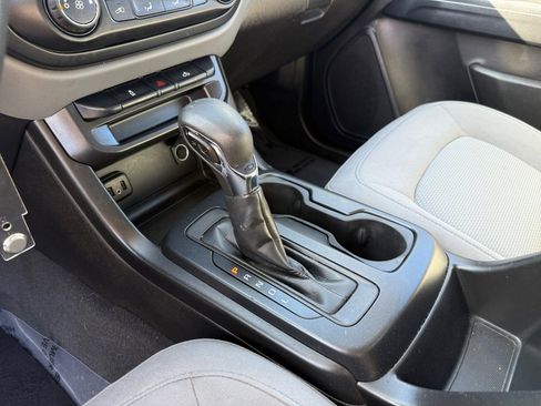 Used 2022 Chevrolet Colorado W/T w/ Custom Special Edition image 13