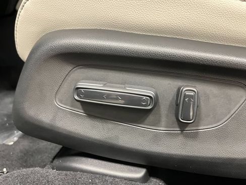 New 2026 Honda HR-V EX-L image 14