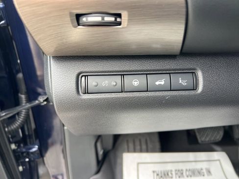 Used 2024 Nissan Pathfinder Platinum w/ Lighting Package (N93) image 30