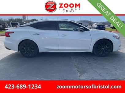 Used 2017 Nissan Maxima SR w/ Midnight Edition