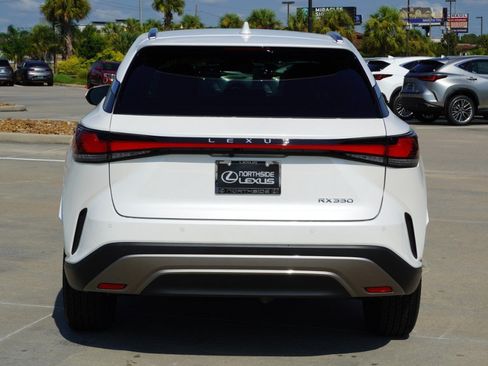 Used 2025 Lexus RX 350 Premium w/ Convenience Package FWD image 7