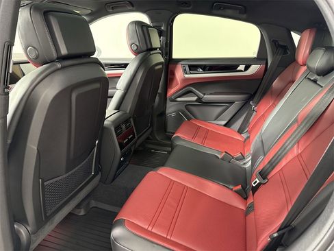 New 2026 Porsche Cayenne S image 26