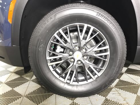 New 2026 Chevrolet Traverse LT w/ Driver Confidence Package image 5