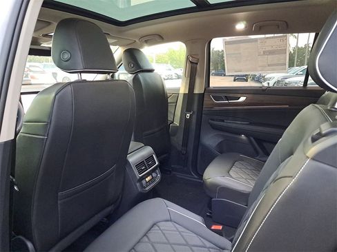 New 2025 Volkswagen Atlas SEL Premium R-Line image 5