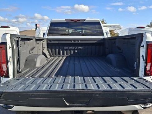 Used 2021 GMC Sierra 2500 Denali w/ Denali Ultimate Package image 15