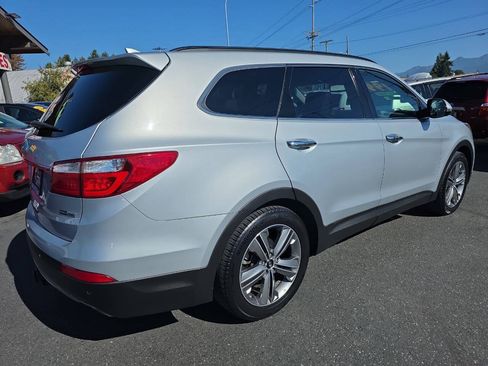 Used 2015 Hyundai Santa Fe Limited w/ Option Group 04 AWD/4WD image 3