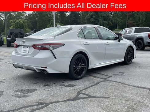 Used 2024 Toyota Camry XSE FWD image 5