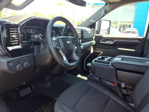 New 2026 Chevrolet Silverado 2500 LT w/ Convenience Package AWD/4WD image 6
