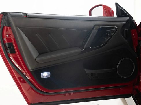 Used 2019 Nissan GT-R Premium w/ Premium Interior Package image 26