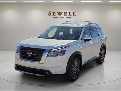 Used 2022 Nissan Pathfinder SL w/ SL Premium Package