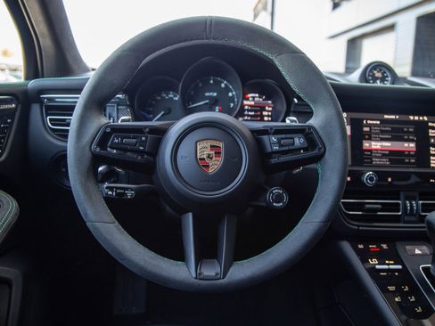 Certified 2026 Porsche Macan GTS AWD/4WD image 6