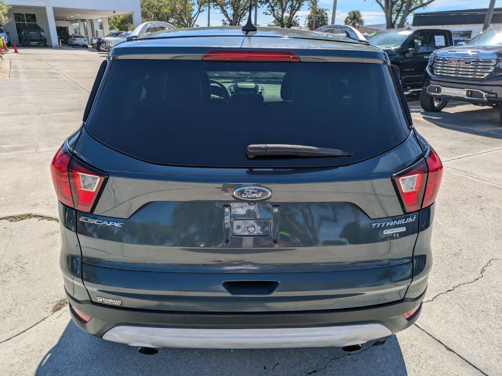 Used 2019 Ford Escape Titanium FWD image 10