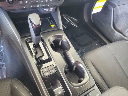 New 2026 Subaru Outback Limited AWD/4WD image 17