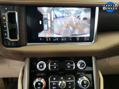 Used 2024 GMC Yukon XL Denali image 30