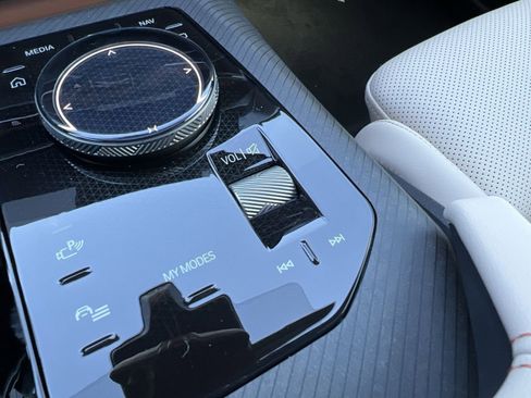 New 2026 BMW X3 xDrive30 w/ Premium Package image 15