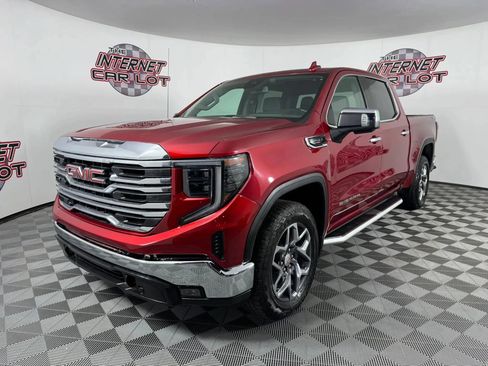 Used 2024 GMC Sierra 1500 SLT w/ X31 Off-Road Package AWD/4WD image 3