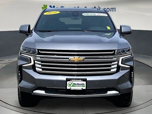 Used 2021 Chevrolet Suburban High Country w/ Premium Package AWD/4WD image 2