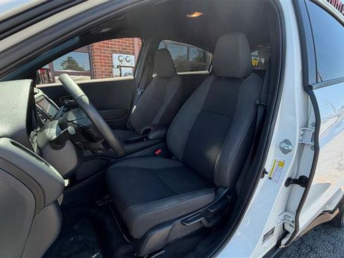 Used 2021 Honda HR-V Sport image 27