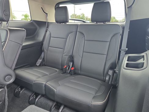 Used 2019 GMC Acadia Denali image 14