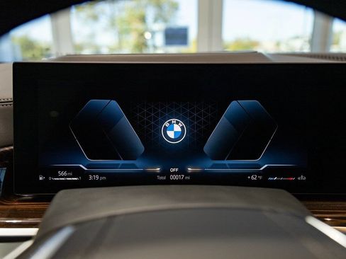 Used 2026 BMW X5 xDrive40i w/ Premium Package AWD/4WD image 25