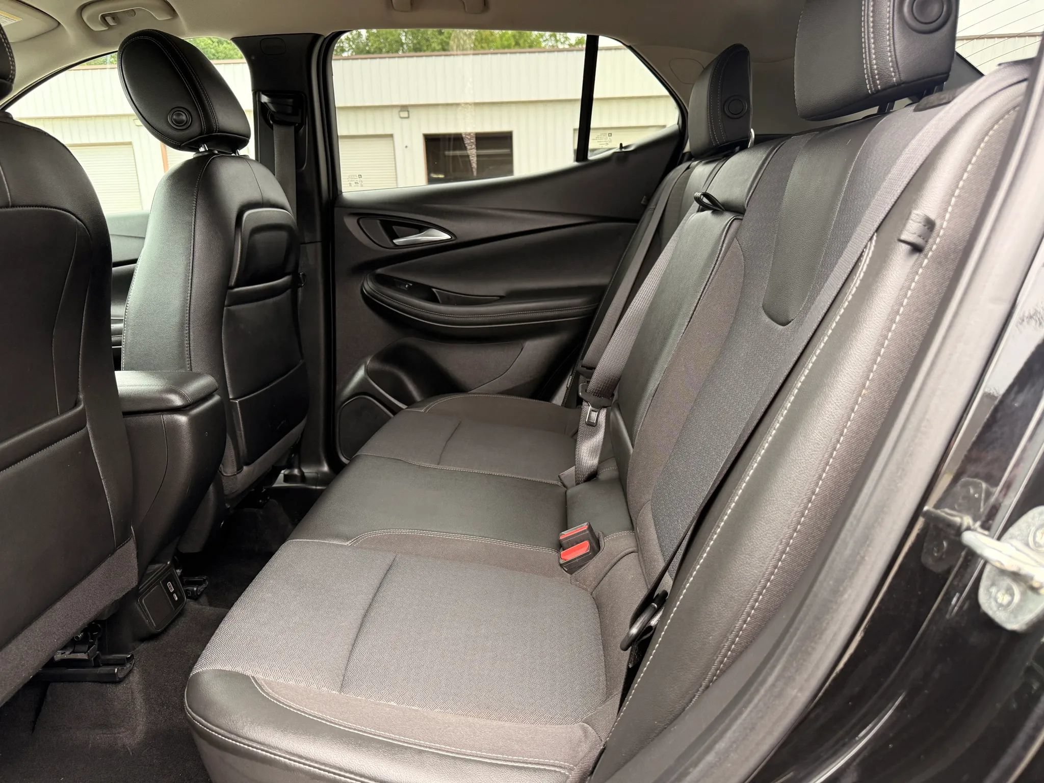 Used 2020 Buick Encore GX Select w/ Sport Touring Package AWD/4WD image 21