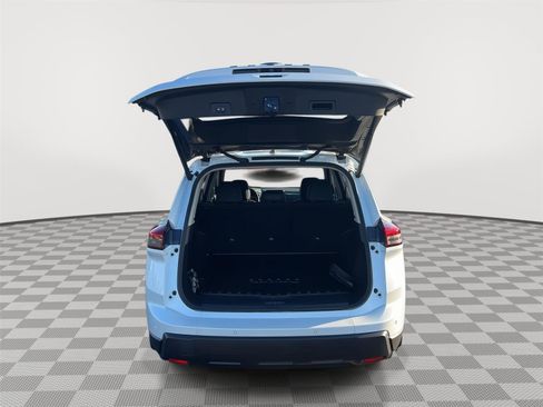 New 2026 Nissan Rogue SV image 11