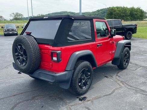 Used 2019 Jeep Wrangler Sport AWD/4WD image 5
