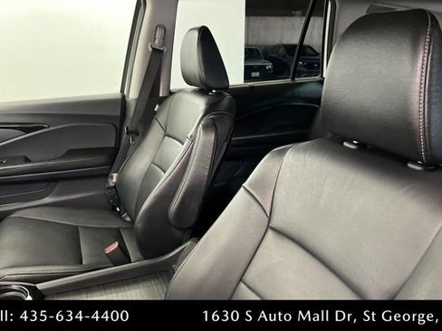 Used 2017 Honda Pilot Touring image 16