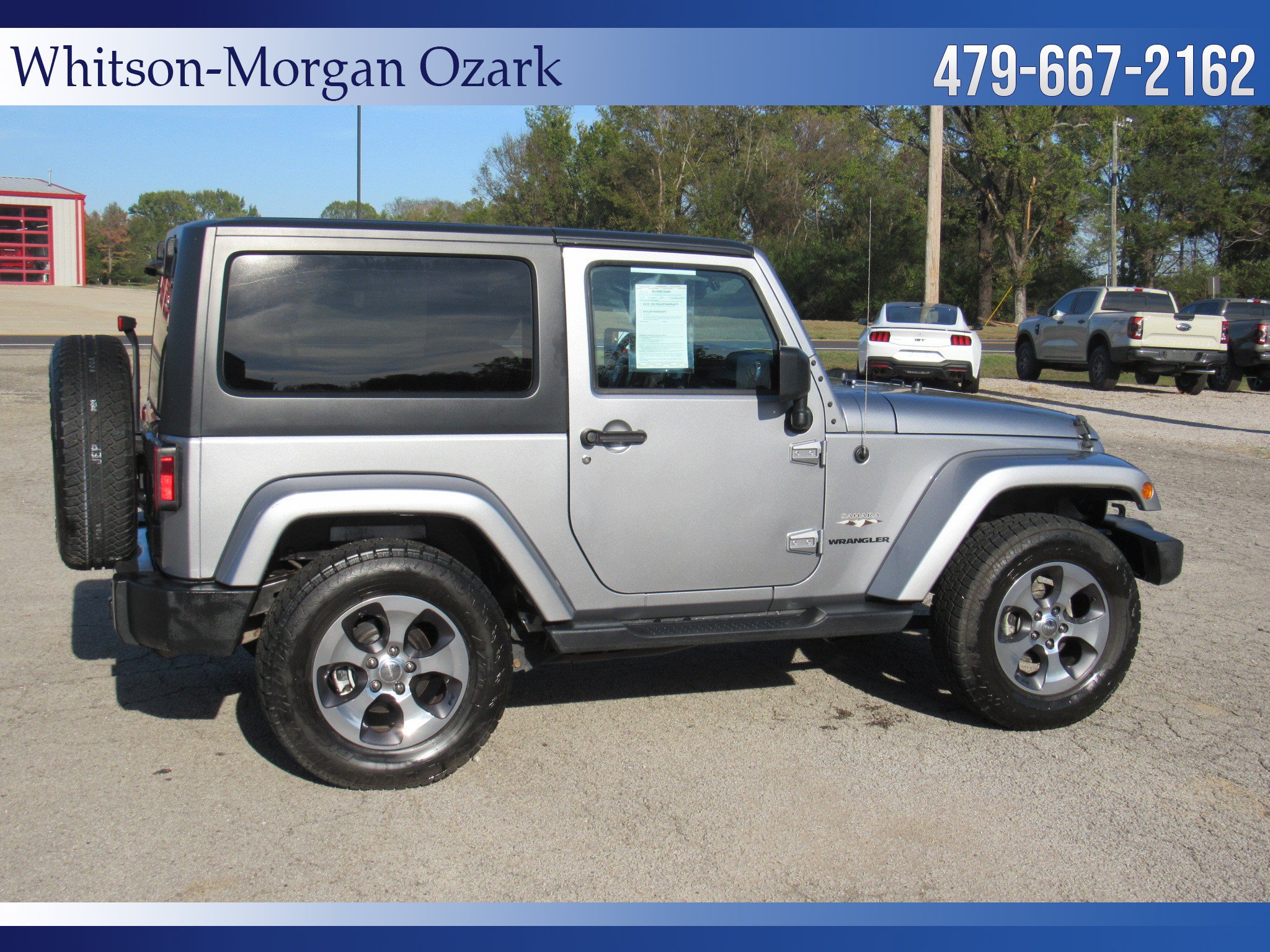 Used 2016 Jeep Wrangler Sahara w/ Connectivity Group AWD/4WD image 14