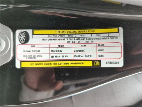 Used 2025 Chrysler Pacifica Select image 14