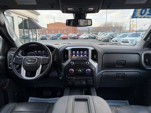 Used 2020 GMC Sierra 1500 SLT w/ SLT Premium Plus Package image 17