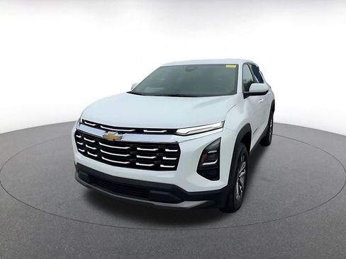 Used 2025 Chevrolet Equinox LT image 7