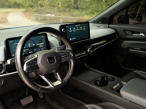 Used 2024 Honda Prologue Touring image 16