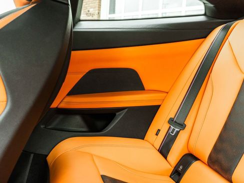 Used 2022 BMW M4 Competition w/ M Carbon Exterior Package image 32