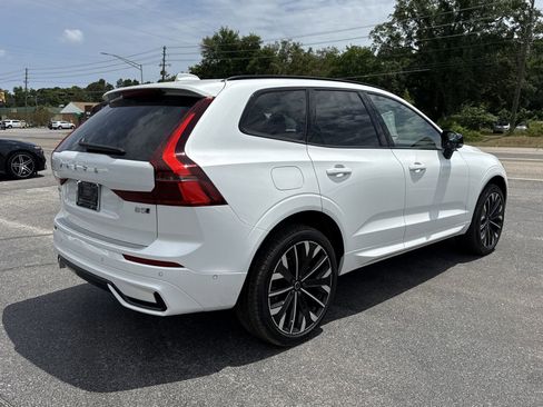 New 2026 Volvo XC60 B5 Ultra w/ Protection Package Premier AWD/4WD image 5