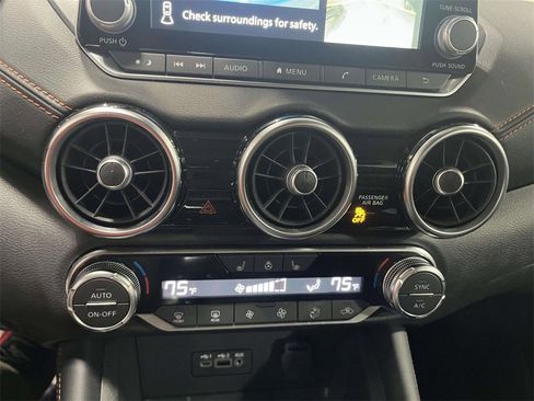 Used 2023 Nissan Sentra SR w/ SR Premium Package image 20