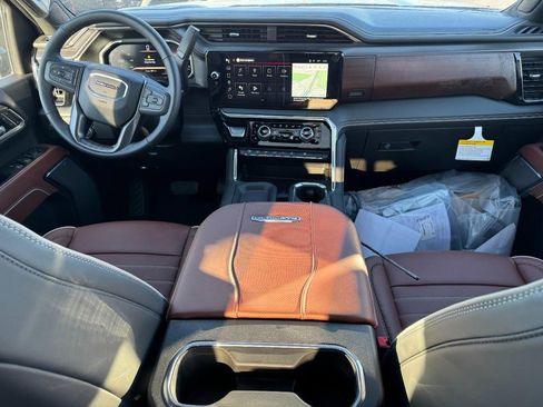 New 2026 GMC Sierra 3500 Denali Ultimate w/ LPO, Black Badging Package image 8