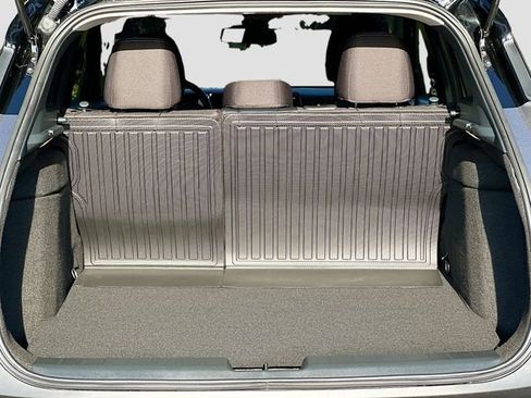 Used 2025 Nissan Kicks SV w/ SV Premium Package image 24