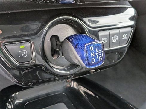 Used 2017 Toyota Prius Prime Advanced w/ Carpet Mat Package FWD image 21