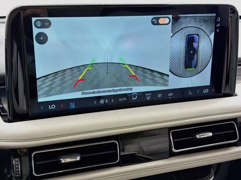 Used 2026 Lincoln Aviator 2WD image 14