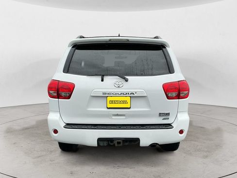Used 2014 Toyota Sequoia SR5 AWD/4WD image 6
