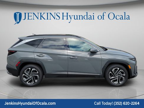 New 2026 Hyundai Tucson Limited FWD image 2