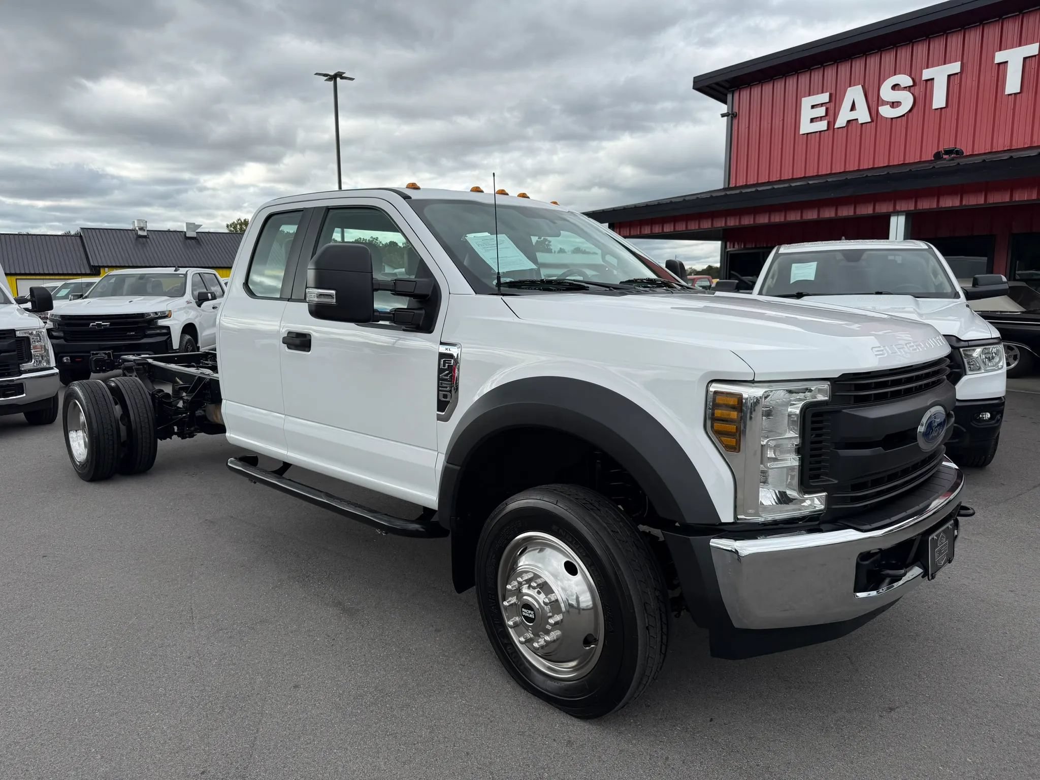 Used 2019 Ford F450 XL w/ XL Value Package RWD image 1