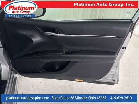 Used 2021 Toyota Camry XSE FWD image 41