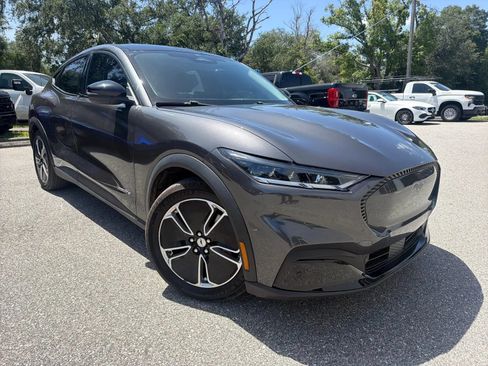 Used 2022 Ford Mustang Mach-E Select RWD image 6