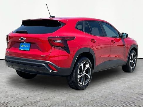 New 2026 Chevrolet Trax RS w/ Sunroof Package FWD image 6