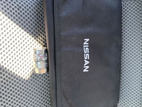 Used 2013 Nissan Frontier SV image 23