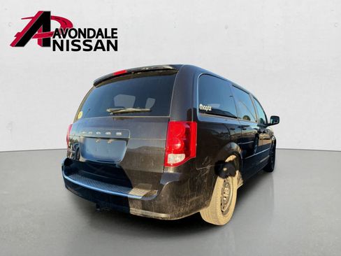 Used 2015 Dodge Grand Caravan SE w/ Quick Order Package 29E SE FWD image 3
