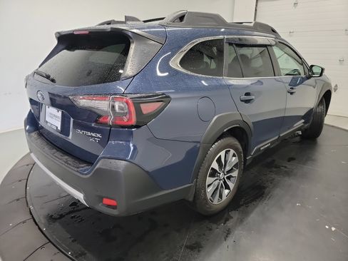 Used 2023 Subaru Outback Limited XT AWD/4WD image 9