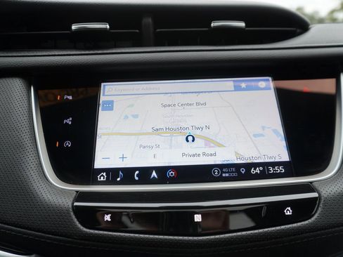 Used 2021 Cadillac XT5 Premium Luxury image 15